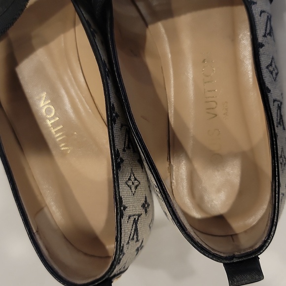 Authentic Louis Vuitton mini lin sandals - Picture 10 of 11